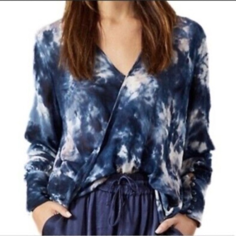 Young fabulous broke blue tie-dye long sleeve top blouse sheer medium button YFB